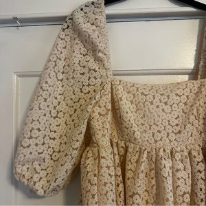 Storia | Cream Lace Puff Sleeve Mini Dress Size Medium